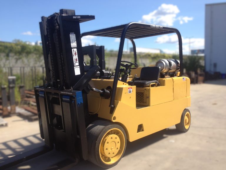 20,000 lb. heavy cushion tire forklift for rent